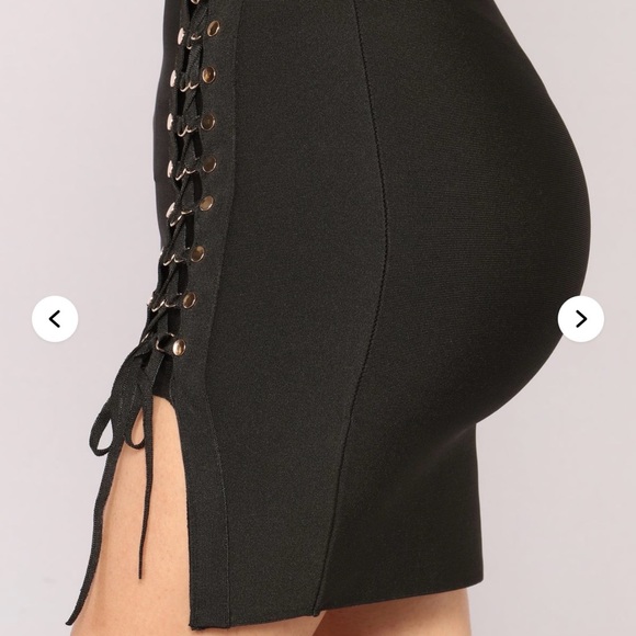 🖤Black Lace-Up Mini Skirt - Picture 2 of 7